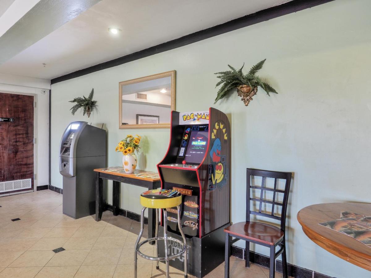 Lonestar Inn & Suites, Erick Ok Hwy 40 By Oyo Kültér fotó