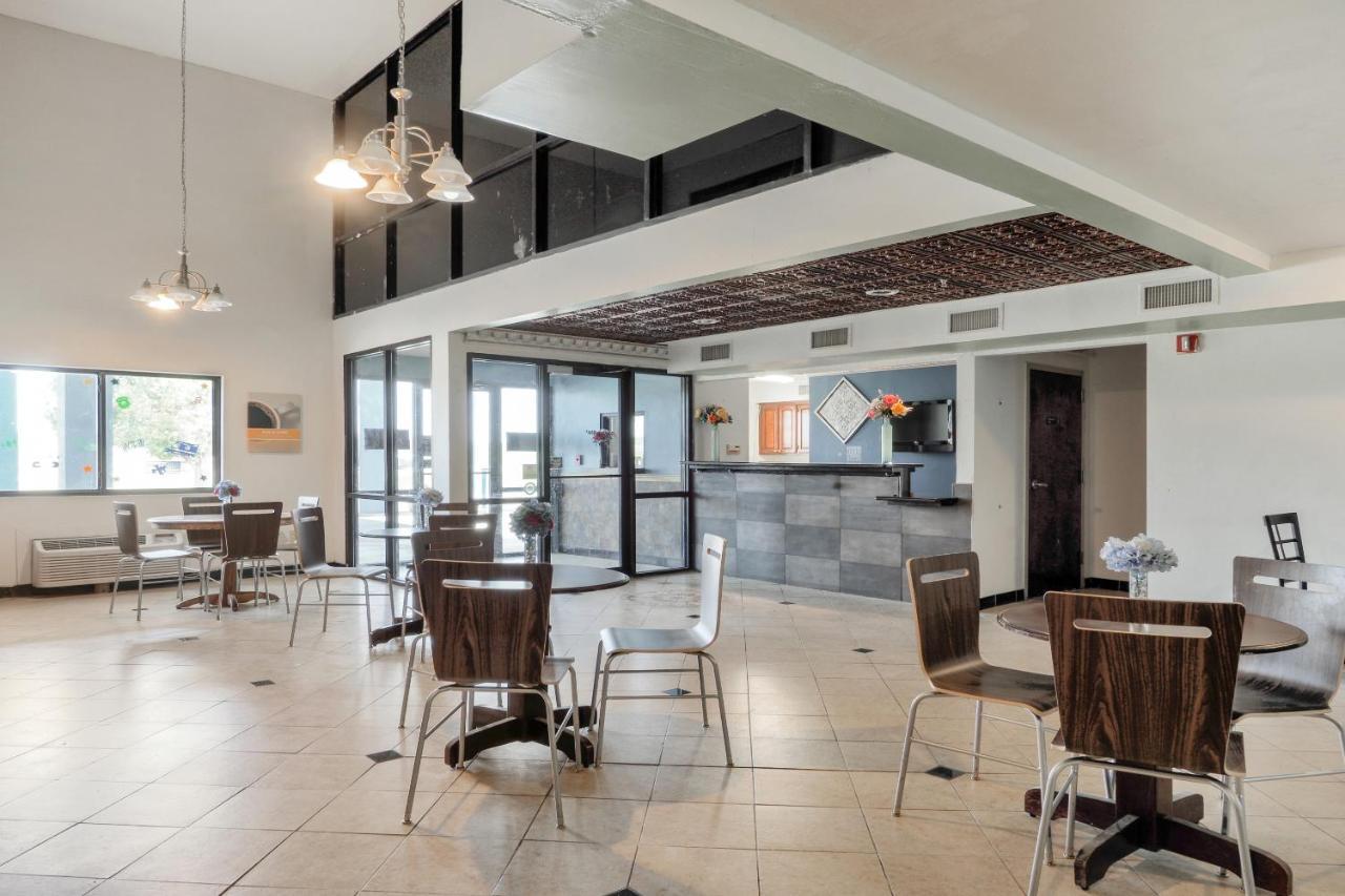 Lonestar Inn & Suites, Erick Ok Hwy 40 By Oyo Kültér fotó